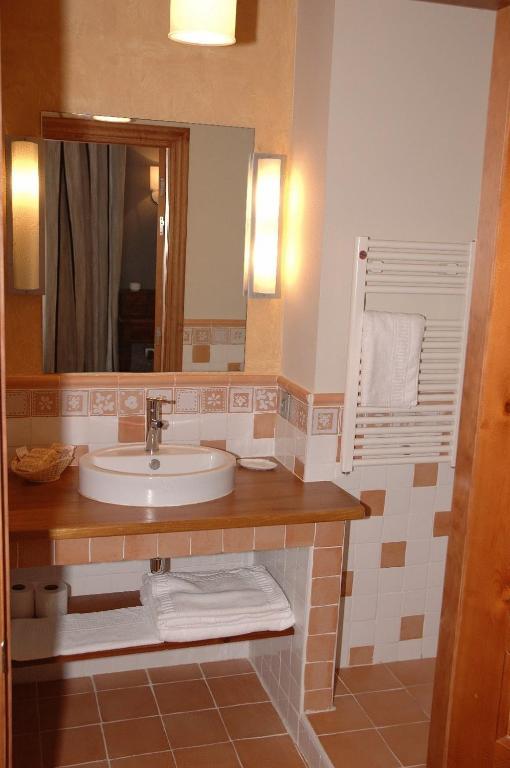 Hostal Casa Masip Ezcaray Extérieur photo